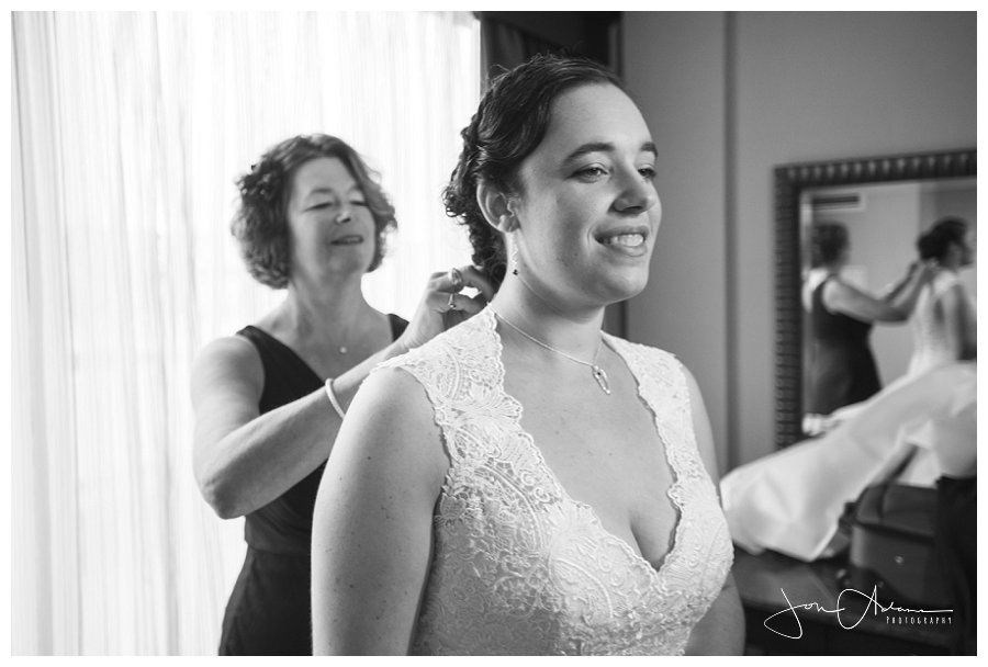 Bride,Burlington,Groom,Hilton,Vermont Wedding,