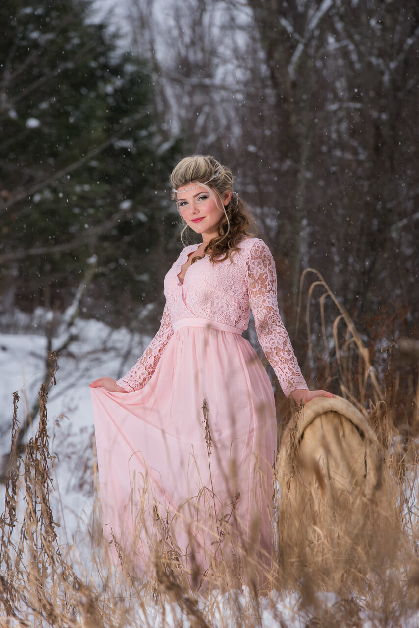 How To Look Your Best In Your Wedding Portraits